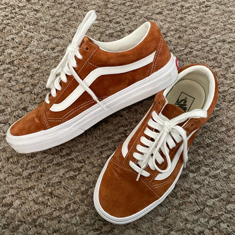 Vans tan suede sneakers men’s 8, women’s 9.5